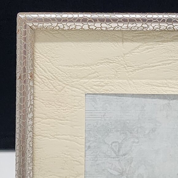 Vintage Antique Textured Silver Metal Picture Frame Embossed Leather Design - Picture 1 of 11